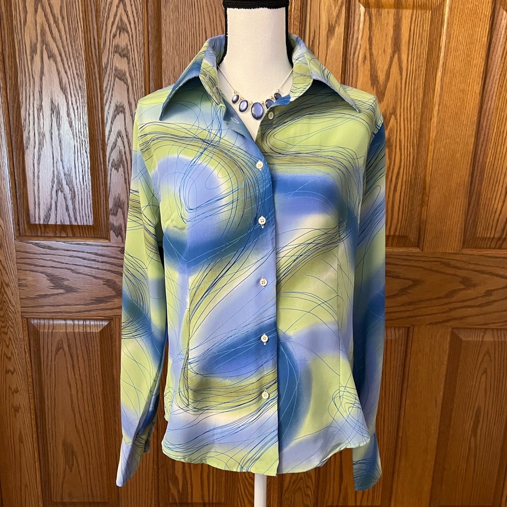 Gianfranco Ferre Women’s Vintage Button Down Shirt, I 48, D 42